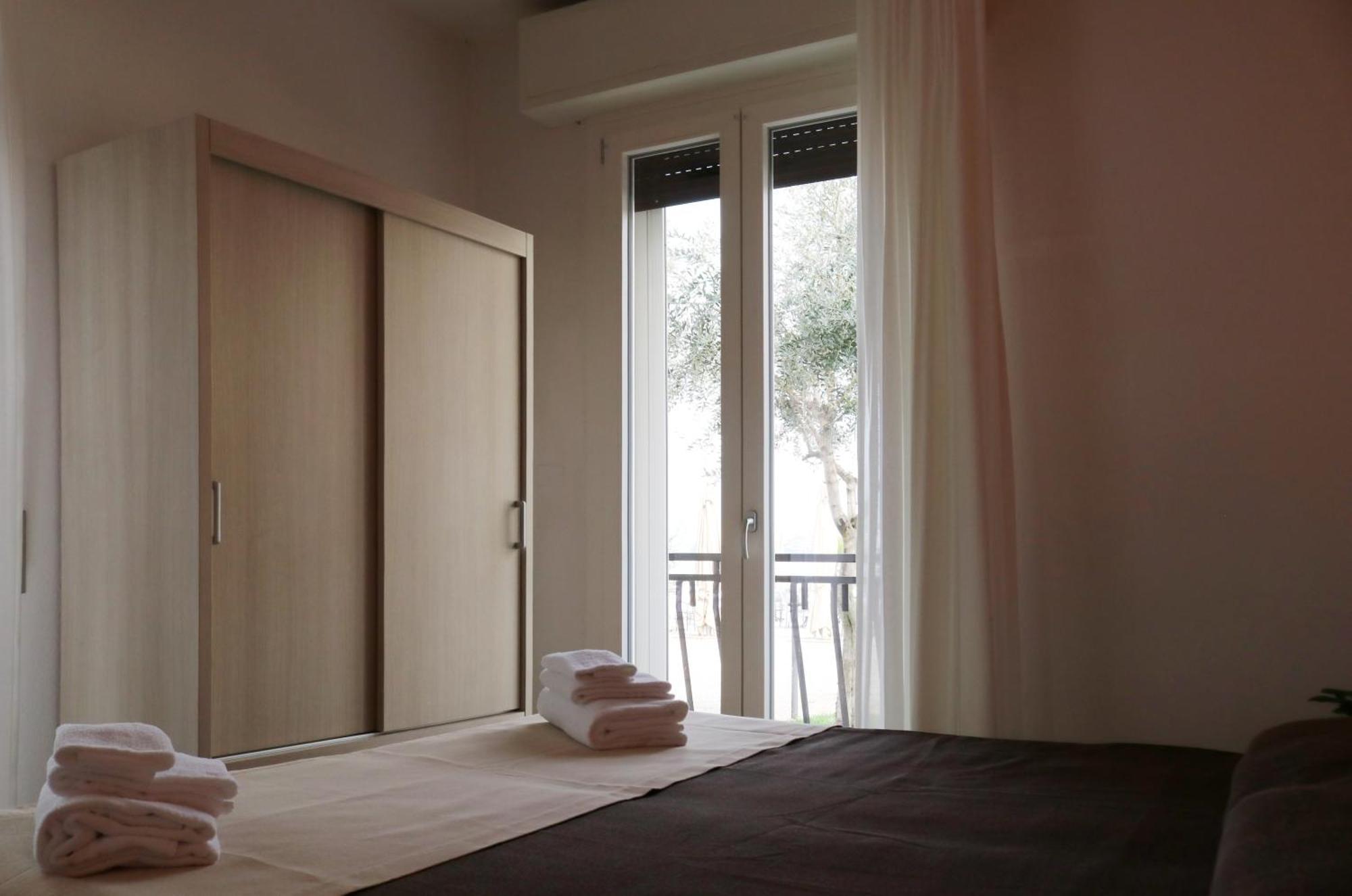 Hotel Villa Trieste Sirmione Bilik gambar