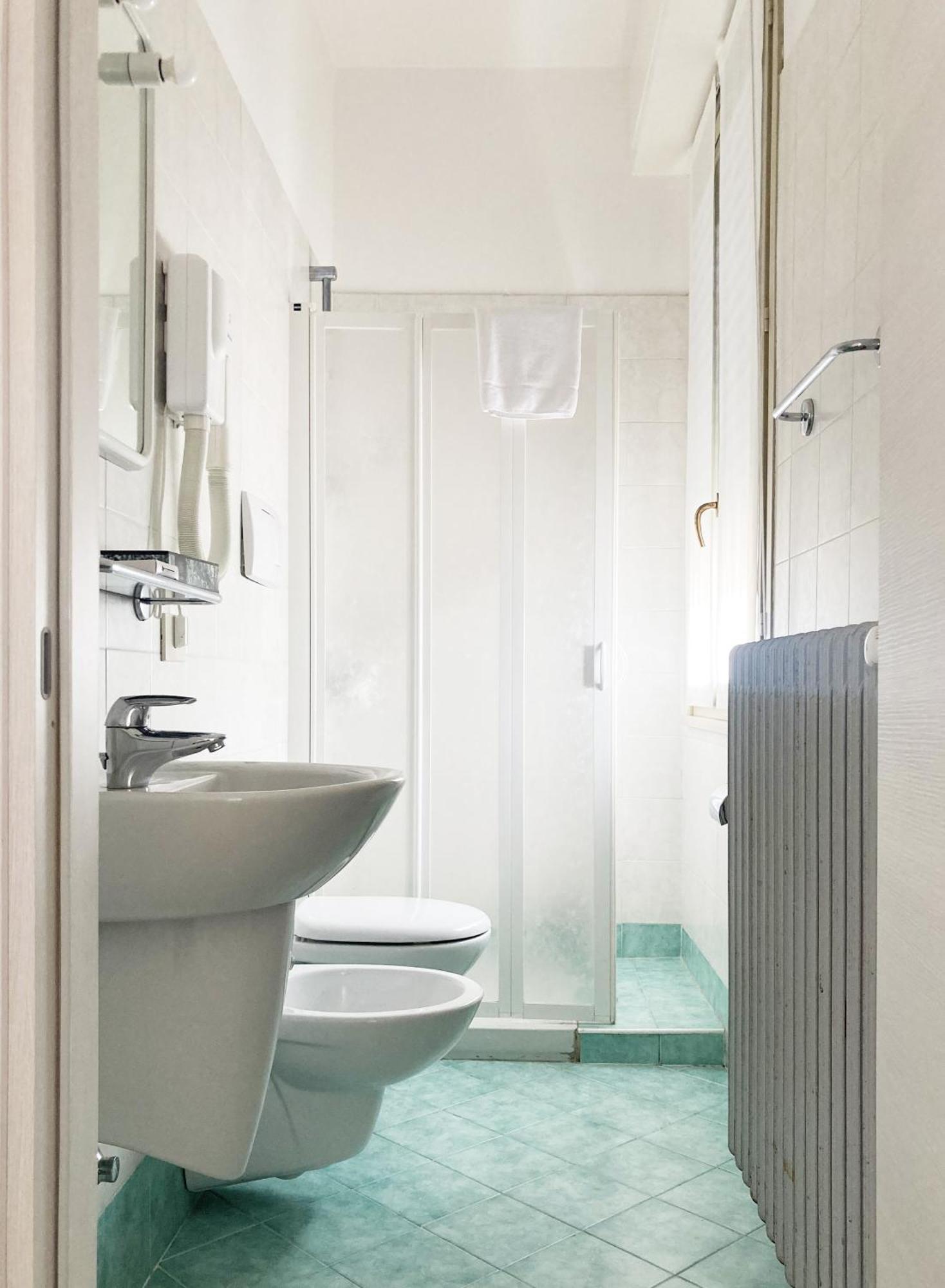 Hotel Villa Trieste Sirmione Bilik gambar